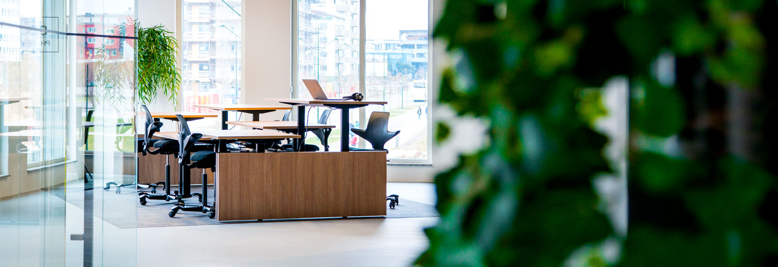 Pir29 Coworking i Malmö kan erbjuda fasta arbetplatser i kontorslandskap, inklusive personliga förvaringsskåp.